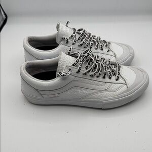 Vans Justin Henry Style 36 Pro World Peace Leather Sneaker, White, Men's 9.5